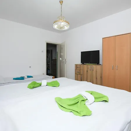 Popovic Plaza Guest house Kladovo