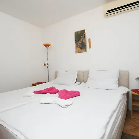 Popovic Plaza Guest house