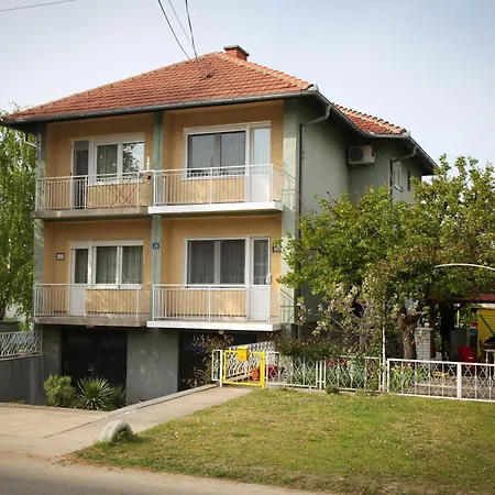Popovic Plaza Guest house *